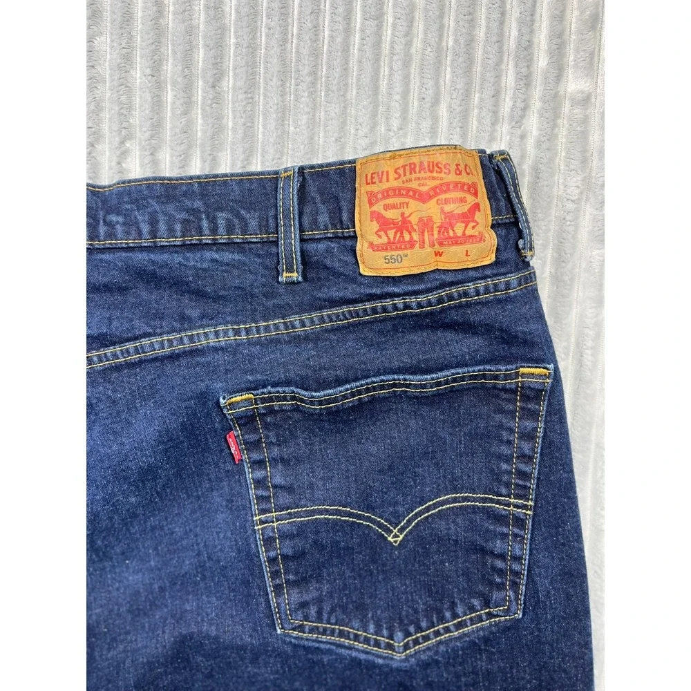 Levi's Jeans Men's 48W(Fits 46x29) 550 Relaxed Fit Medium Wash Denim Comfortable